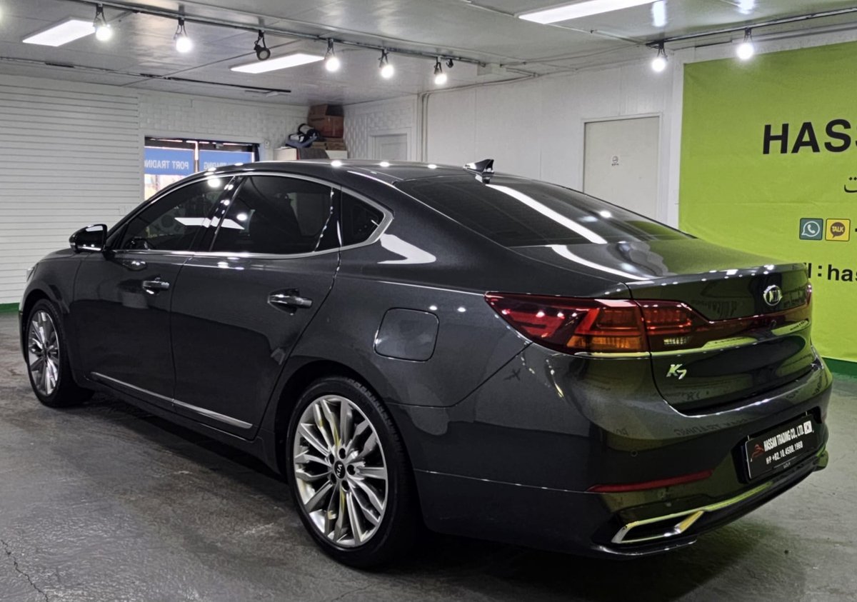 KIA K7