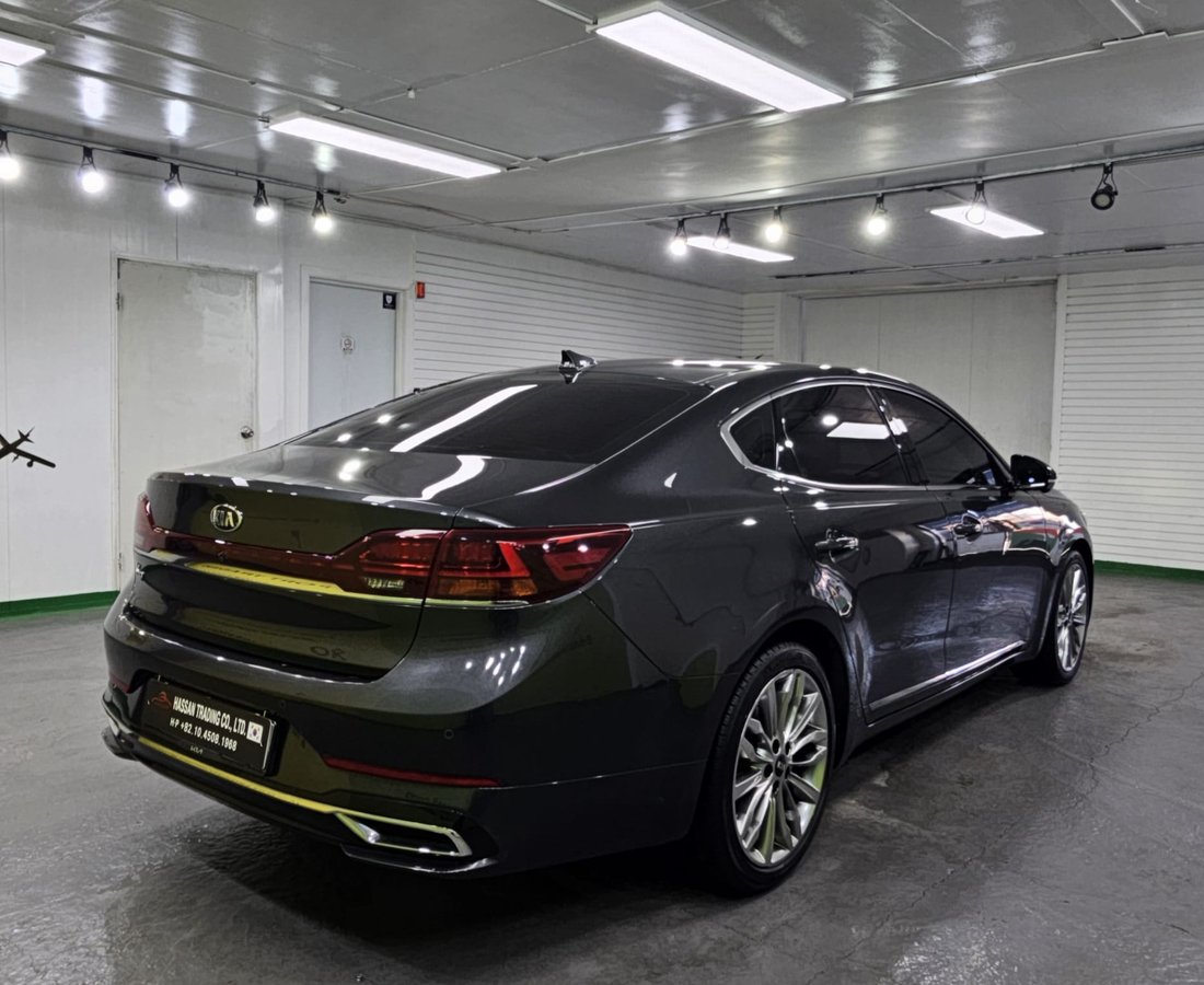 KIA K7