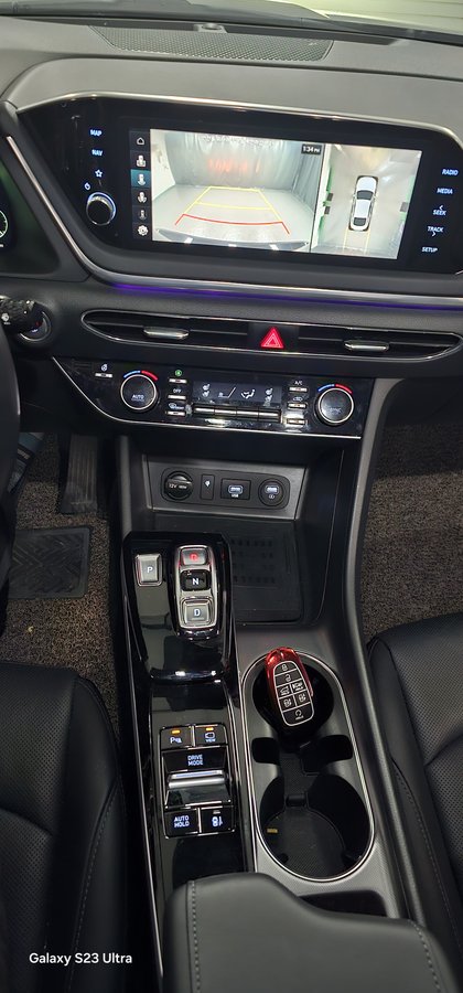 HYUNDAI SONATA