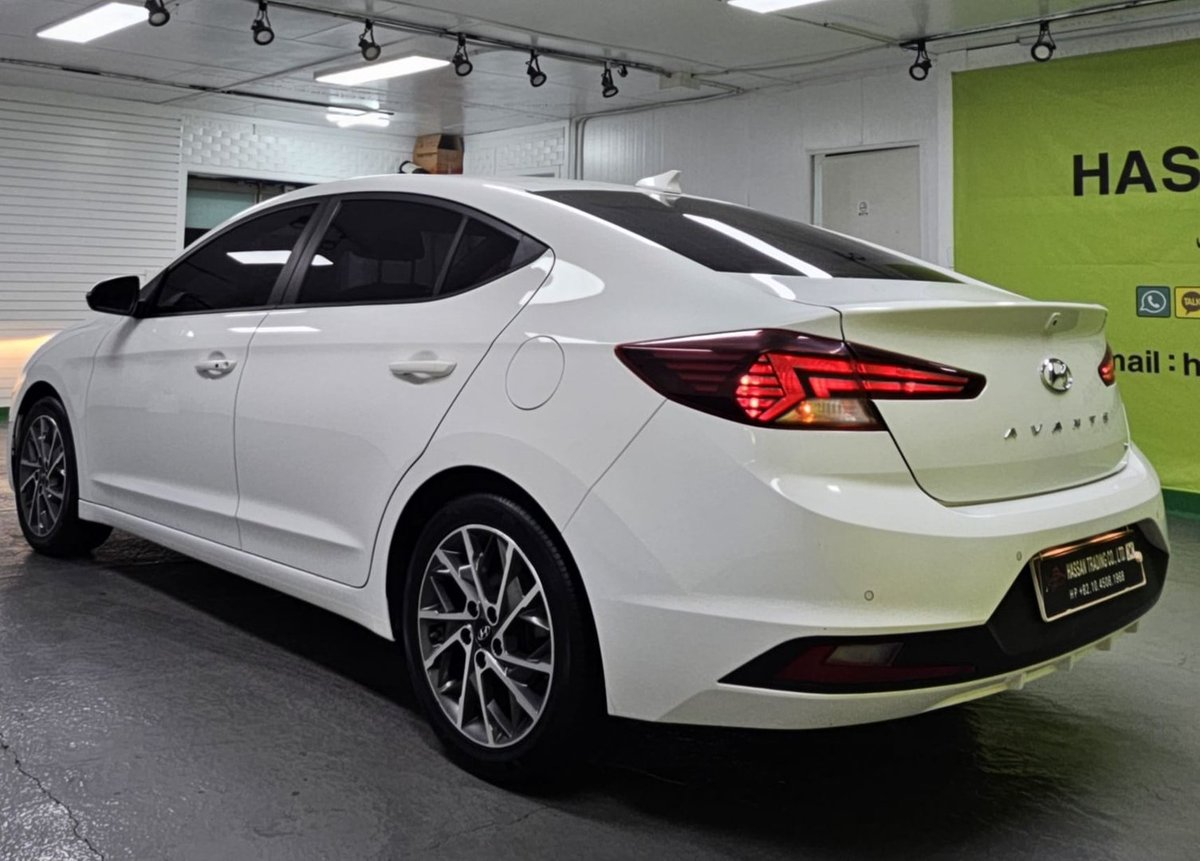 HYUNDAI AVANTE