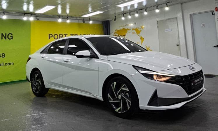 HYUNDAI AVANTE 