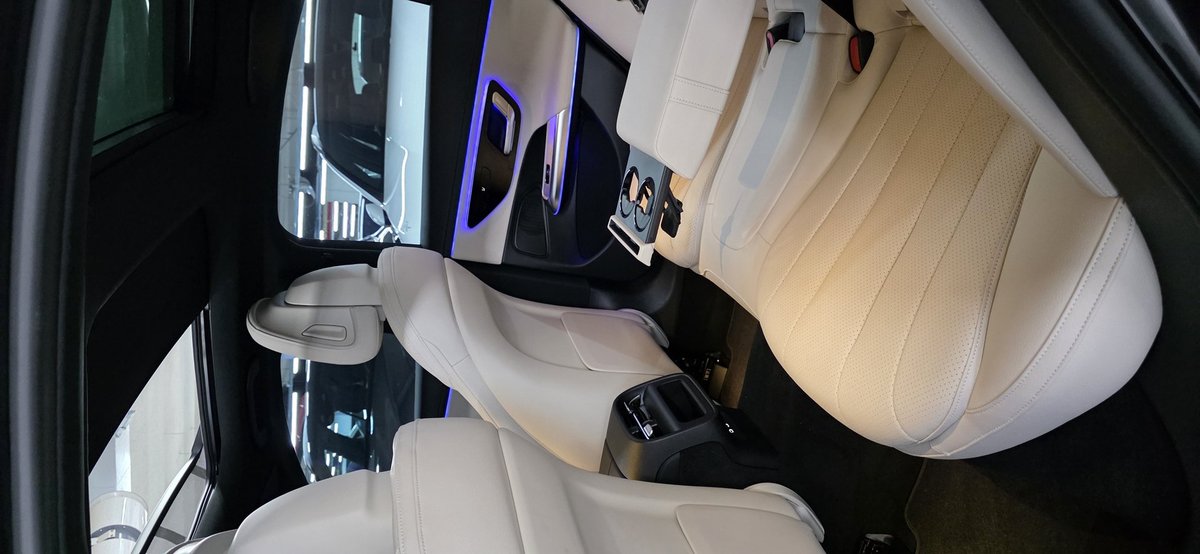 E200 موديل 2025 وكالة شرط 