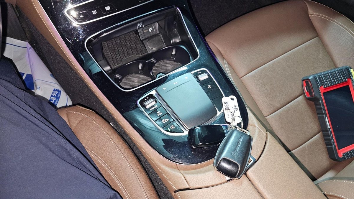BENZ E-CLASS E250