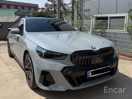 BMW 520I M نايت باكيج 