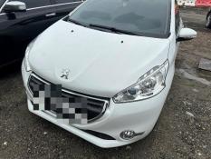 Peugeot 208 1.6 e-HDi 5D 2015