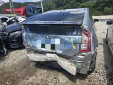 Toyota PRIUS 2015